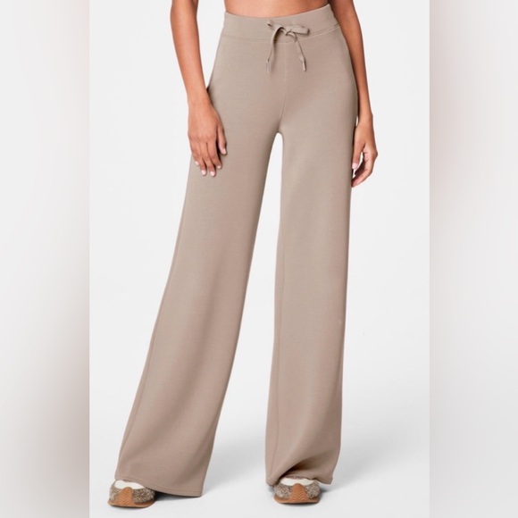 SPANX Pants - SPANX Air Essentials Wide-Leg Pants - sold out